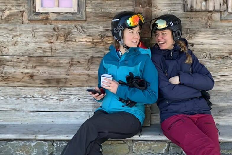 zwei Frauen am Wilden Kaiser