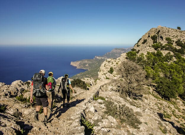 drei Freunde beim Wandern auf Mallorca - GR 221 schönste Etappen