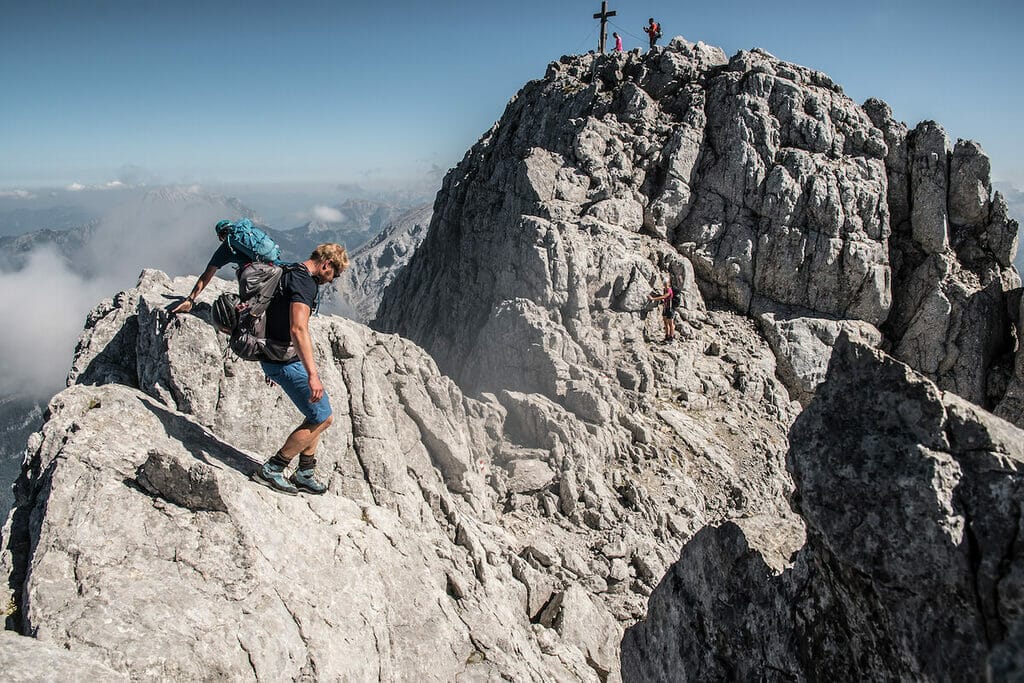 Gipfelanstieg in den Alpen