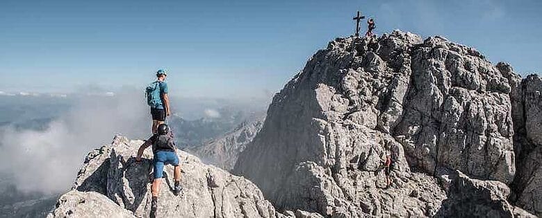 die letzten Klettereien bis zum Gipfel des Hochkalter, in der Nähe des Königssees.