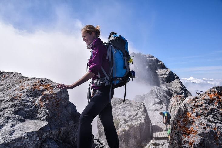 Bergsteigerin am Hocheck